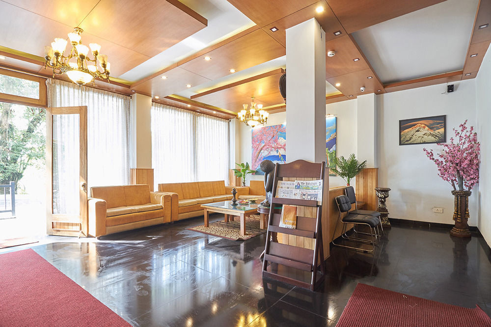 The Golden Crest Hotel Gangtok Exterior photo